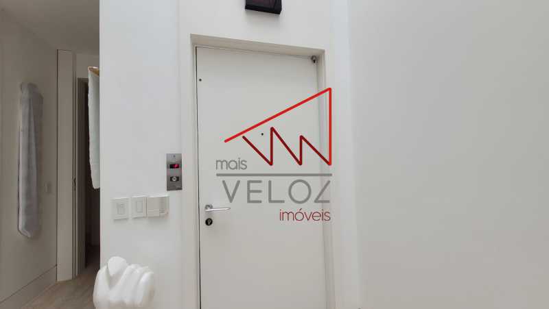 Apartamento à venda com 3 quartos, 220m² - Foto 12