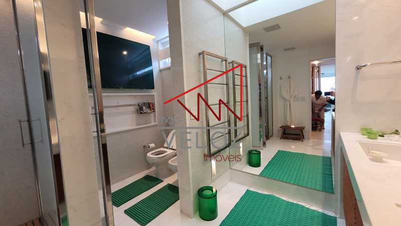 Apartamento à venda com 3 quartos, 220m² - Foto 25