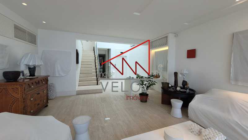 Apartamento à venda com 3 quartos, 220m² - Foto 10