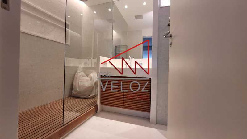 Apartamento à venda com 3 quartos, 220m² - Foto 20