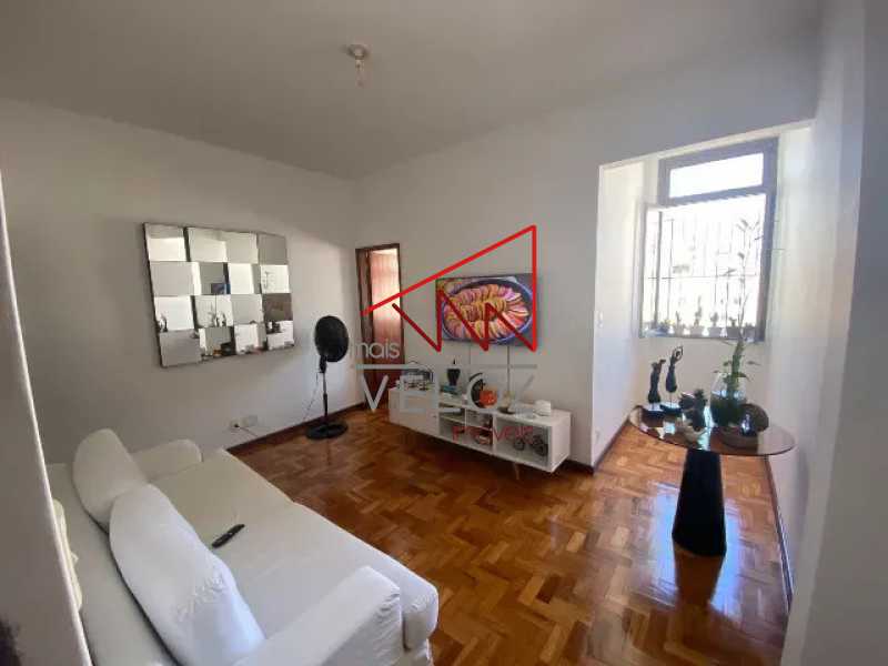 Apartamento à venda com 2 quartos, 70m² - Foto 1