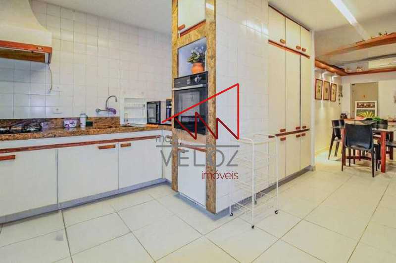 Apartamento à venda com 4 quartos, 264m² - Foto 9