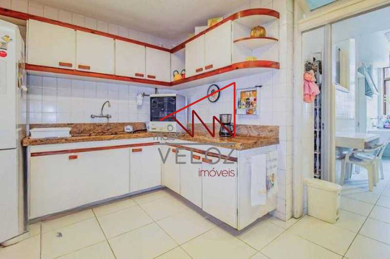 Apartamento à venda com 4 quartos, 264m² - Foto 8