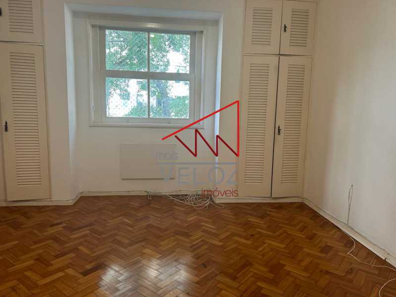 Apartamento à venda com 3 quartos, 218m² - Foto 16