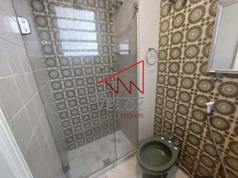 Apartamento à venda com 3 quartos, 218m² - Foto 22