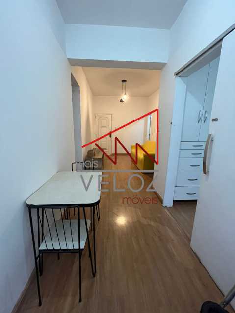 Apartamento à venda com 2 quartos, 60m² - Foto 4