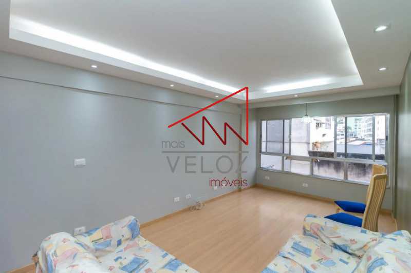 Apartamento à venda com 1 quarto, 64m² - Foto 2