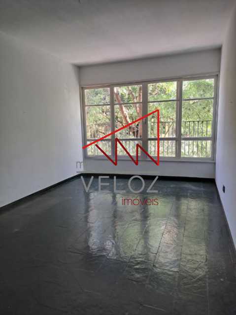 Apartamento à venda com 3 quartos, 123m² - Foto 1