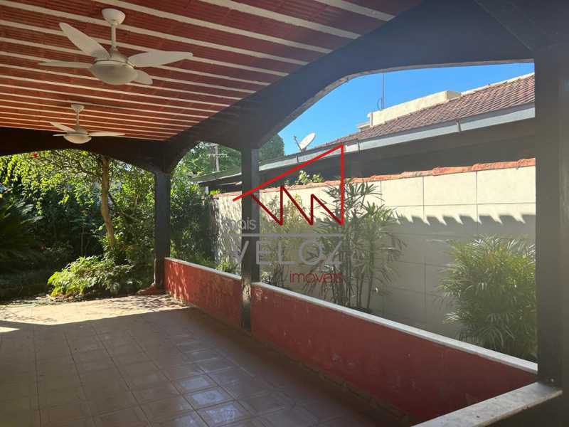 Casa à venda com 3 quartos, 68m² - Foto 23