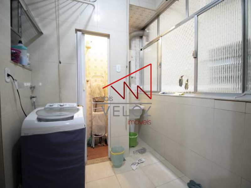 Apartamento à venda com 2 quartos, 75m² - Foto 24