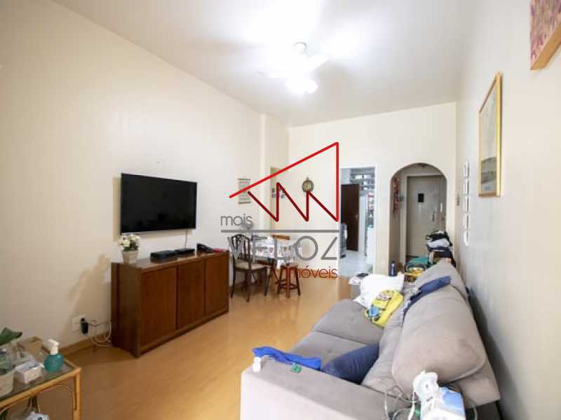 Apartamento à venda com 2 quartos, 75m² - Foto 1