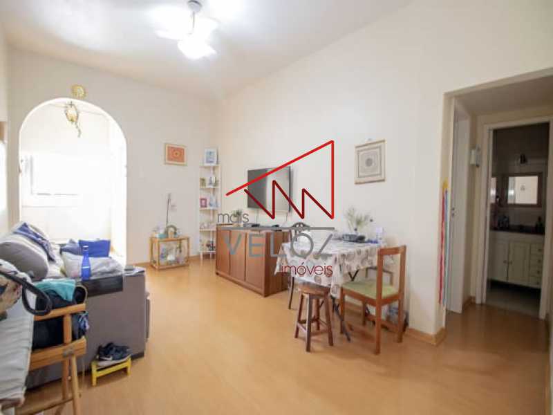 Apartamento à venda com 2 quartos, 75m² - Foto 2