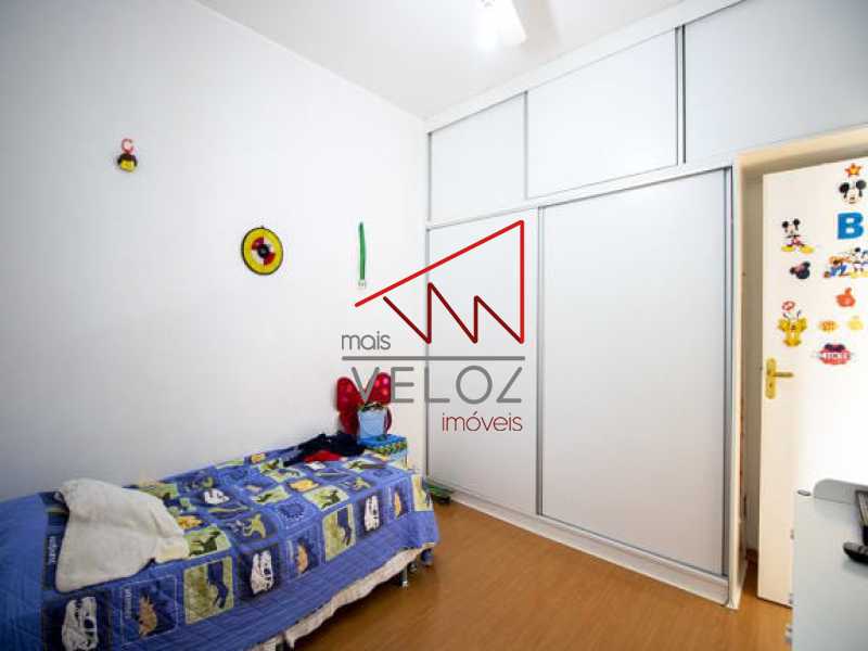 Apartamento à venda com 2 quartos, 75m² - Foto 11