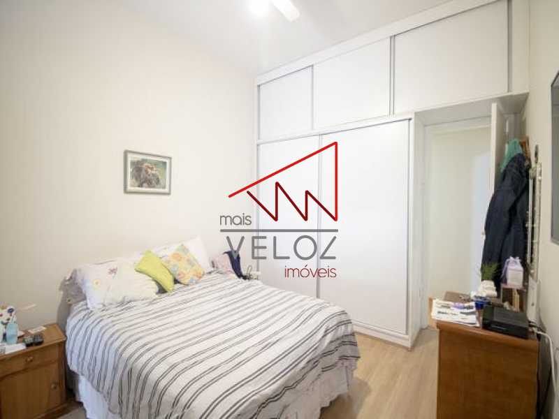 Apartamento à venda com 2 quartos, 75m² - Foto 9