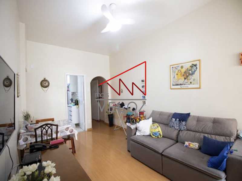 Apartamento à venda com 2 quartos, 75m² - Foto 4