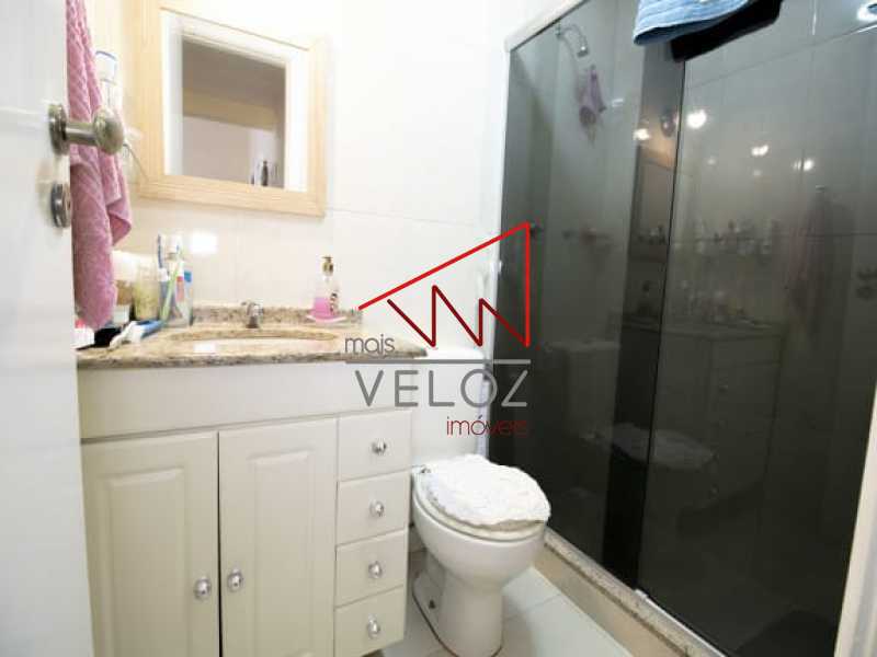 Apartamento à venda com 2 quartos, 75m² - Foto 26