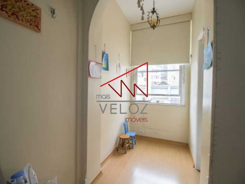 Apartamento à venda com 2 quartos, 75m² - Foto 6