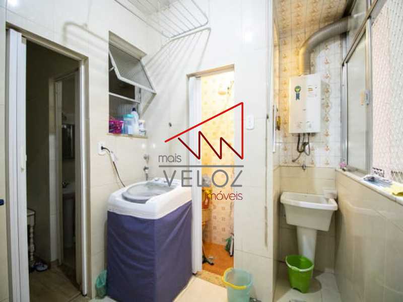 Apartamento à venda com 2 quartos, 75m² - Foto 25