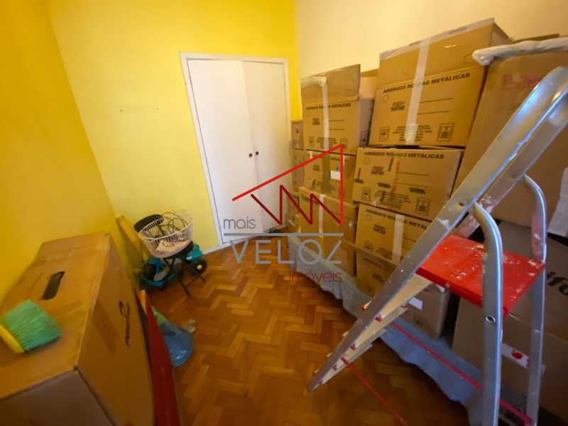 Apartamento à venda com 3 quartos, 178m² - Foto 8