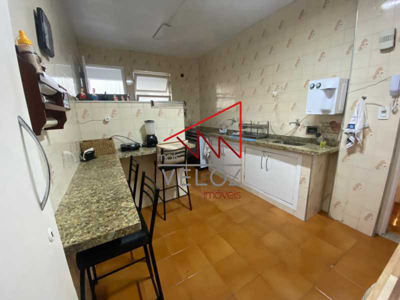 Apartamento à venda com 3 quartos, 178m² - Foto 11