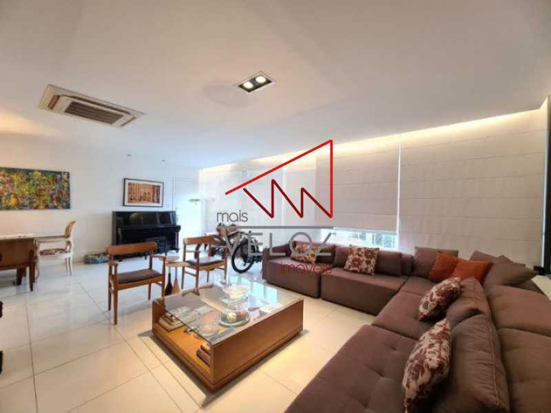 Apartamento à venda com 4 quartos, 160m² - Foto 1