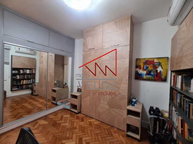 Apartamento à venda com 4 quartos, 160m² - Foto 17