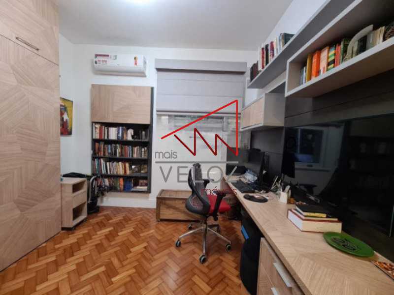 Apartamento à venda com 4 quartos, 160m² - Foto 18