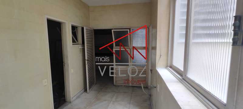 Apartamento à venda com 3 quartos, 159m² - Foto 17