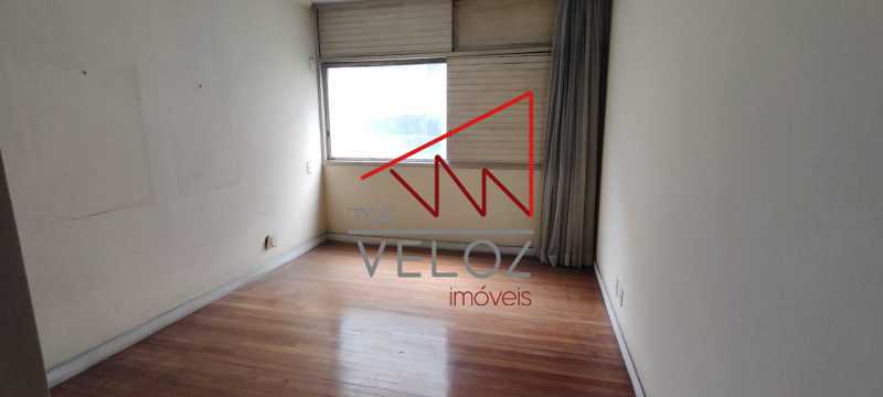 Apartamento à venda com 3 quartos, 159m² - Foto 5