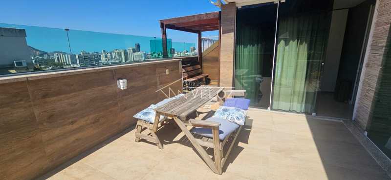Cobertura à venda com 4 quartos, 165m² - Foto 1