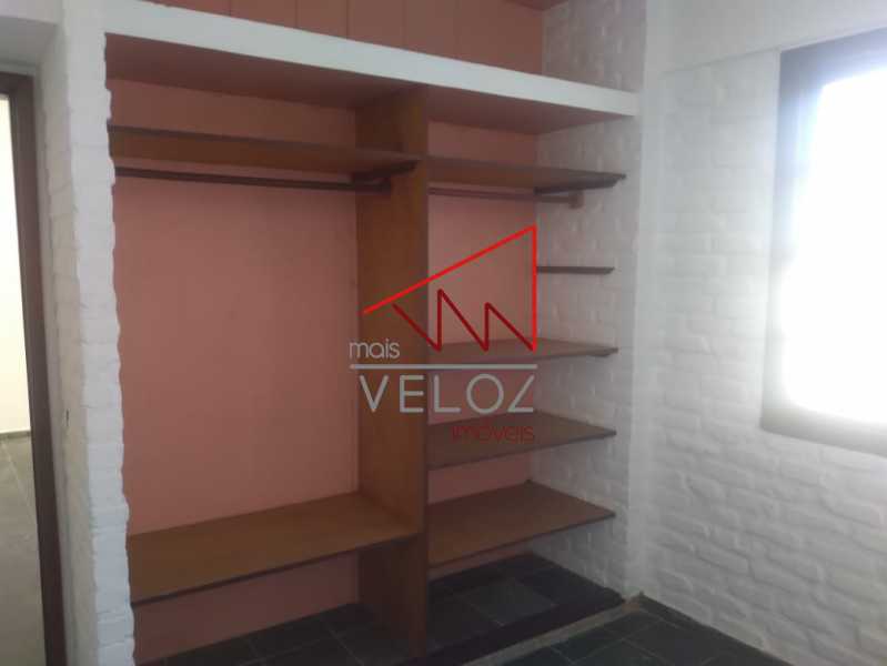 Apartamento à venda com 2 quartos, 70m² - Foto 21