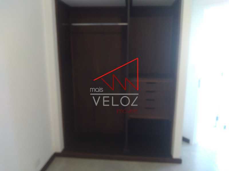 Apartamento à venda com 2 quartos, 70m² - Foto 25