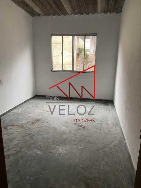 Casa à venda com 4 quartos, 100m² - Foto 10