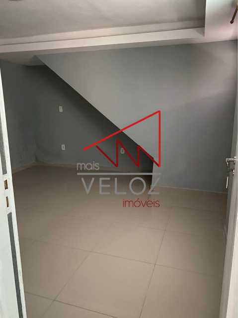 Casa à venda com 4 quartos, 100m² - Foto 4