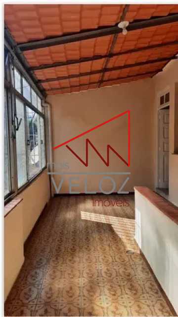 Casa à venda com 3 quartos, 226m² - Foto 1