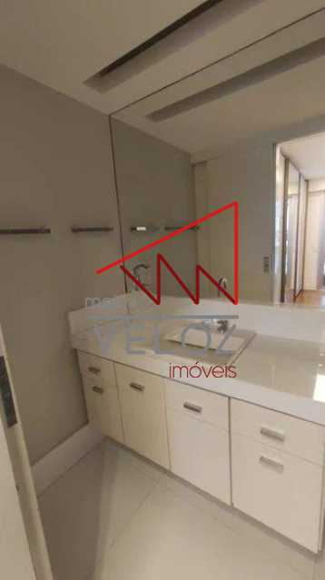 Apartamento à venda com 4 quartos, 243m² - Foto 6