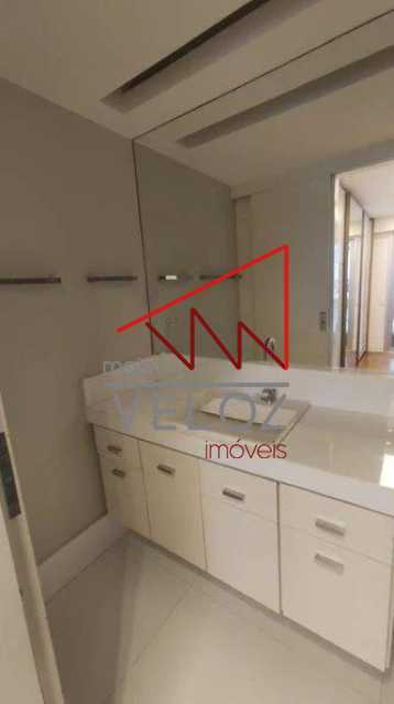 Apartamento à venda com 4 quartos, 243m² - Foto 14