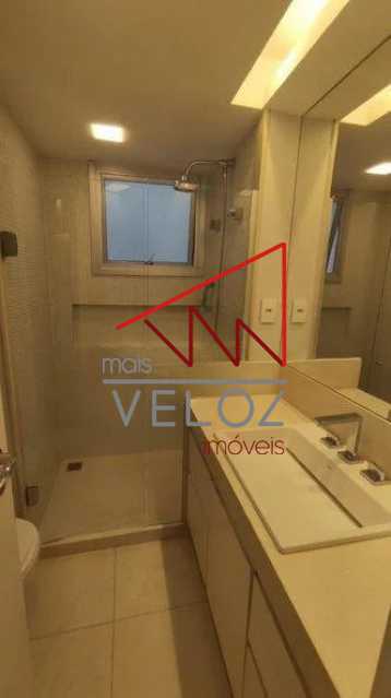 Apartamento à venda com 4 quartos, 243m² - Foto 20