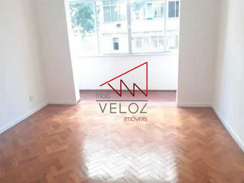 Apartamento à venda com 2 quartos, 62m² - Foto 1