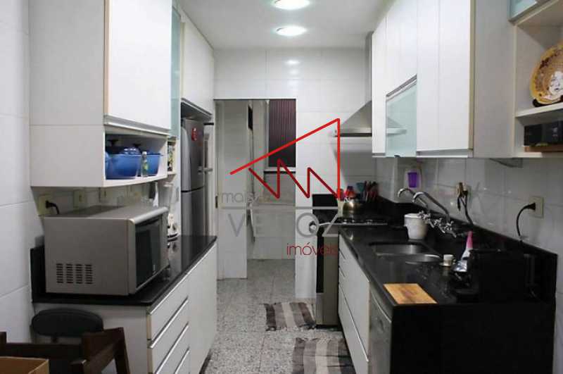 Apartamento à venda com 4 quartos, 141m² - Foto 2