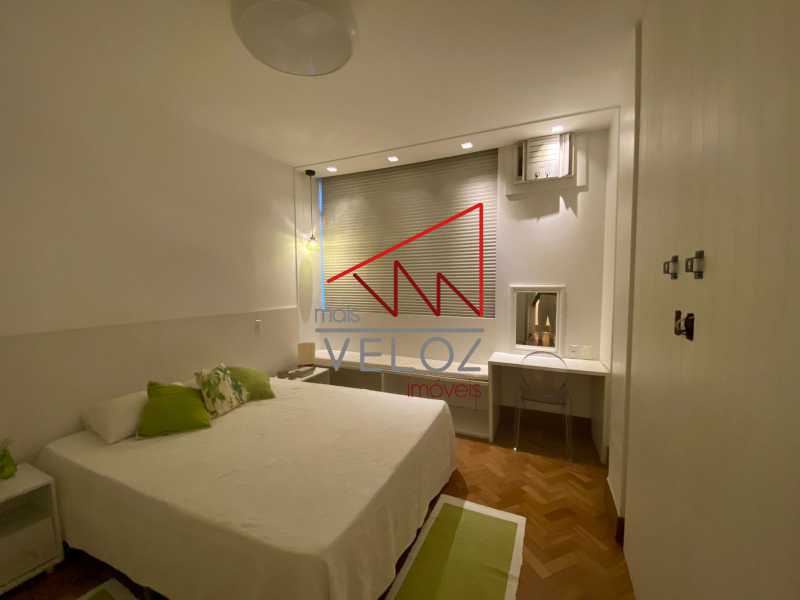 Apartamento à venda com 3 quartos, 136m² - Foto 10