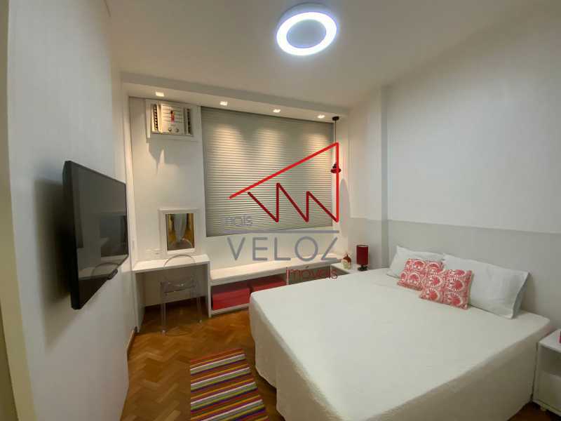 Apartamento à venda com 3 quartos, 136m² - Foto 14