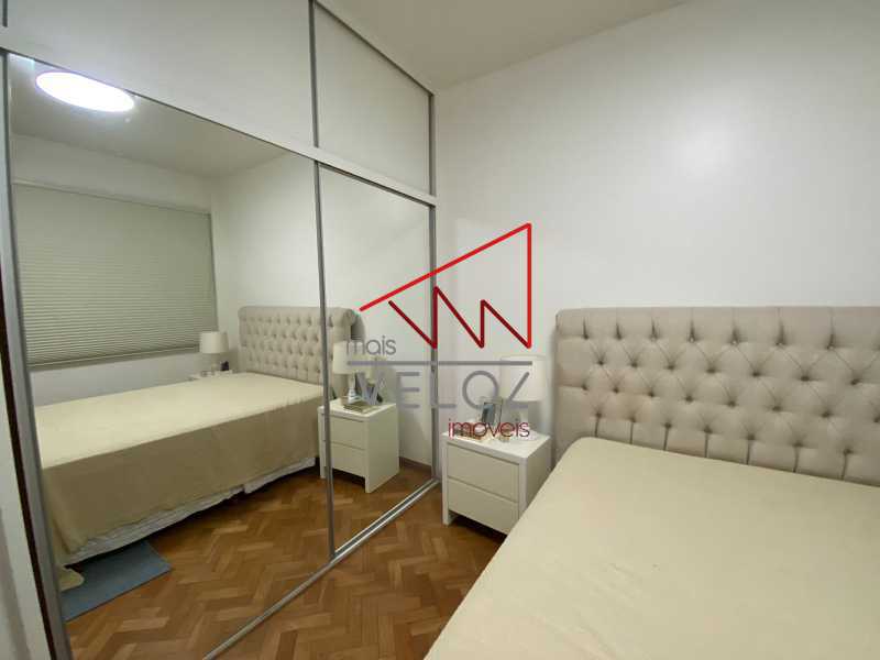 Apartamento à venda com 3 quartos, 136m² - Foto 19