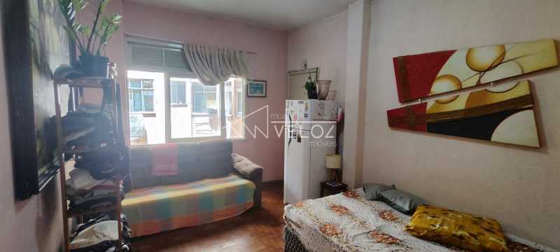 Apartamento à venda com 2 quartos, 62m² - Foto 2