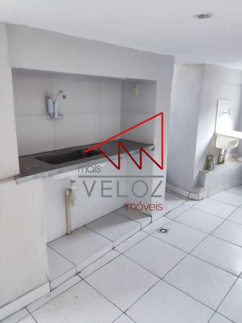 Casa de Vila à venda com 8 quartos, 600m² - Foto 4