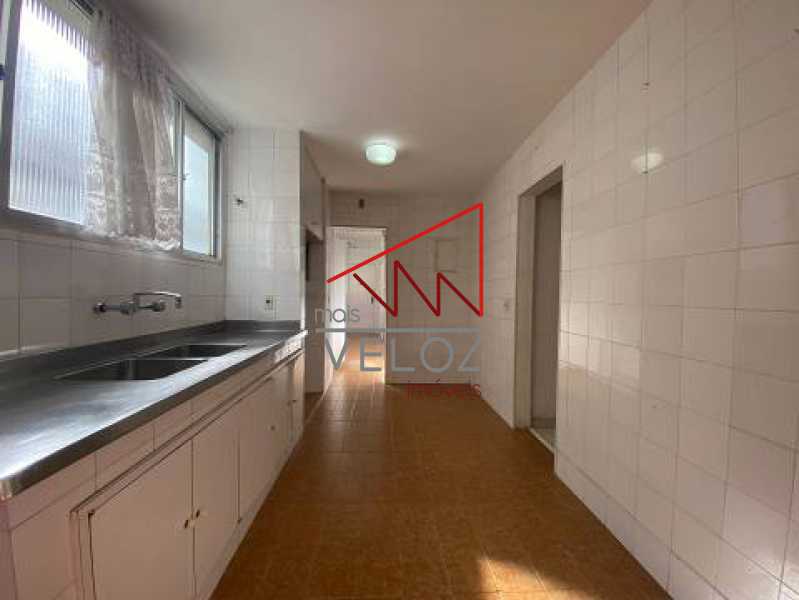 Apartamento à venda com 4 quartos, 187m² - Foto 7