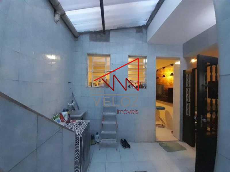 Casa de Vila à venda com 3 quartos, 65m² - Foto 16