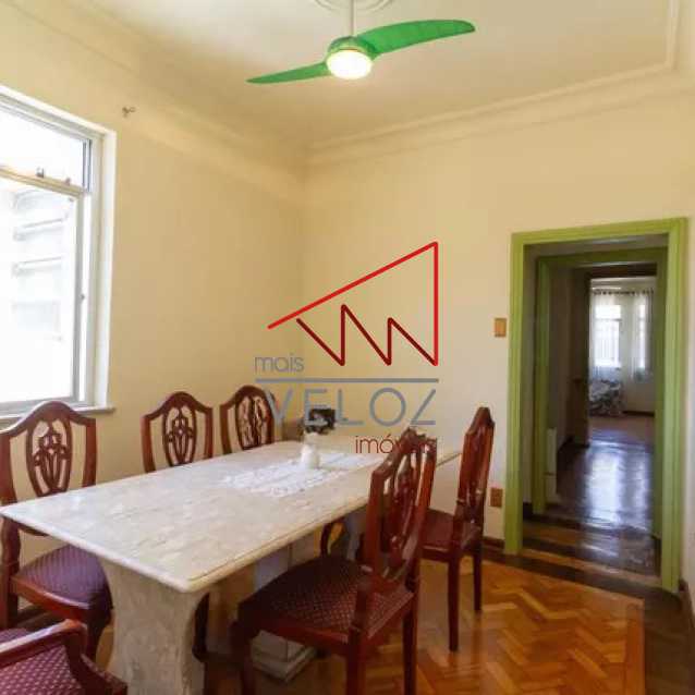 Apartamento à venda com 4 quartos, 137m² - Foto 2