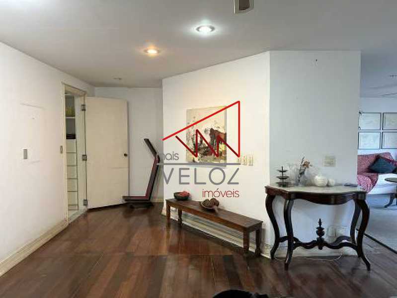 Apartamento à venda com 4 quartos, 195m² - Foto 5