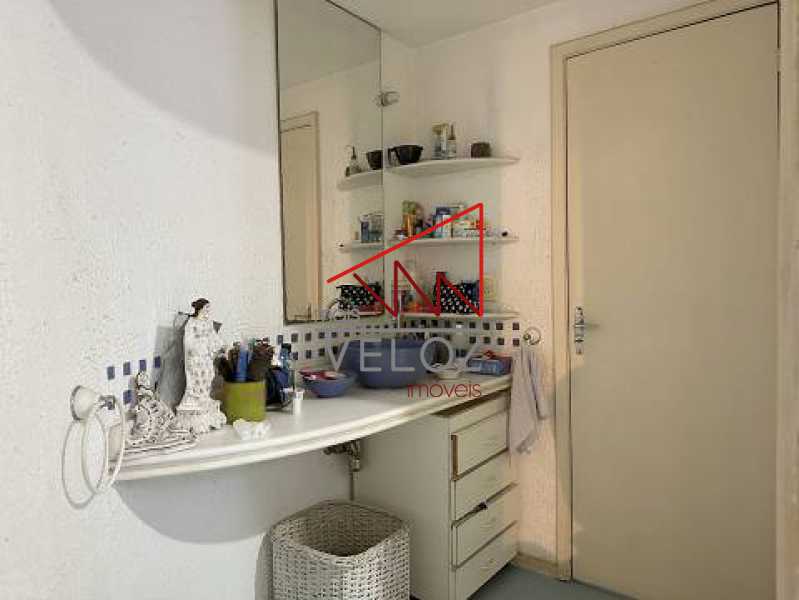 Apartamento à venda com 4 quartos, 195m² - Foto 22